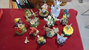 Lot of bird figures