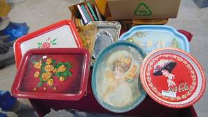 Lot of metal trays