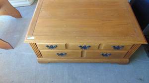 Broyhill oak coffee table with drawers