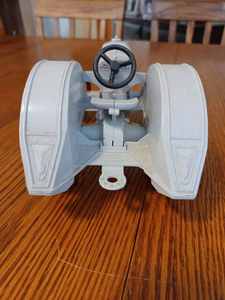 lot 29 image: 116th Scale Ertl Fordson Model F Tractor - No Box
