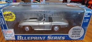 lot 43 image: Classic Metal Works Blue Print Series 124th Scale Corvette in Plastic Display Case in Original Box - Plastic Display Case is