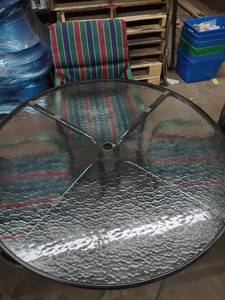 lot 500 image: 5 Piece Outdoor Patio Dining Set (Table  4 Chairs  Cushions) This set has new powder coated paint on the table