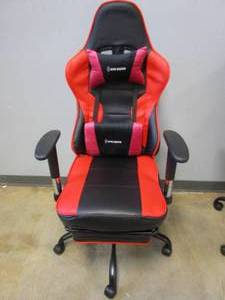 Von Racer Black & Red Leather Gaming Chair with Lumbar Massage Pillow (MISSING USB FOR PILLOW)
