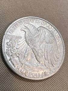 1942-D US SILVER WALKING LIBERTY HALF DOLLAR