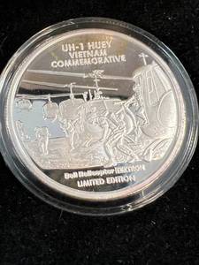 1 TROY OZ .999 FINE SILVER 1994 ARMY AIR MOBILITY ROUND
