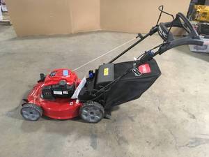 Recycler 22 in. Briggs & Stratton Personal Pace Electric Start, RWD Self Propelled Gas Walk-Behind Mower with Bagger by Toro  Customer Returns See Pictures