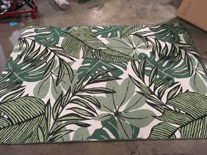 Stylewell Green 7  Ft.  X 9 Ft. Botaical IndoorOutdoor Area Rug Customer Returns See Pictures