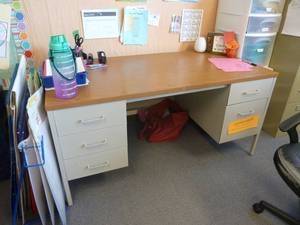 lot 45 image: Room 139 Teachers Desk & Chair