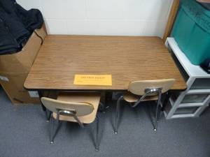 lot 54 image: Room 164 Brown Table & Chair