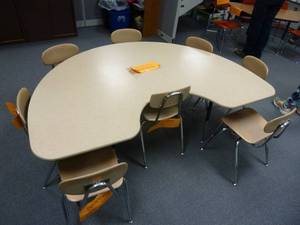 lot 104 image: Room 147 Kidney Table Blonde & Chairs