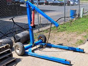 lot 21 image: Blue Bird International 11P-Tow 30 Engine Hoist