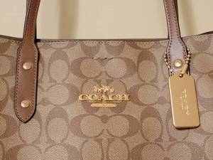 Coach Logo Canvas Handbag Tote No. E1966-F76636