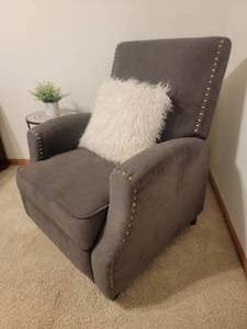 Luxurious Chic Grey Reclining Armchair