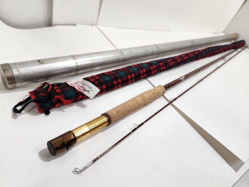 Excellent Like-New FENWICK Feralite Fly Fishing Rod w/Case, Little Canada  Estate Auction - Antiques Collectibles & MORE!!