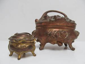 lot 45 image: 2 Vintage 1950s Ornate Metal Hinged JewelryRing Boxes