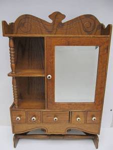 lot 125 image: Nice Vintage Hanging Wood Mirrored Cabinet