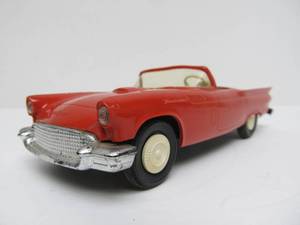 lot 128 image: Very Nice Vintage 1950s FORD THUNDERBIRD Dealer Promo Car by A.M.T.