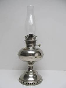 lot 160 image: Antique RAYO Oil Lamp