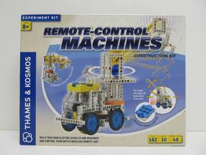 lot 172 image: Brand New THAMES & KOSMOS Remote Control Machines Set