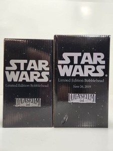 lot 207 image: Pair of Minnesota Twins STAR WARS Bobbleheads