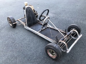 lot 4 image: Working Vintage Welded Steel Frame Go-Kart