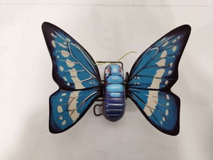 lot 265 image: Vintage Tin Litho Japan Spinning Butterfly Toy