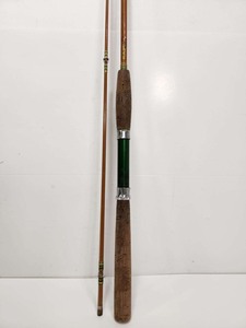 lot 321 image: Excellent Vintage BETTS No 68 Fishing Rod 