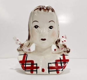 lot 301 image: Mid Century 1950s era JEAN Ceramic Wall Pocket