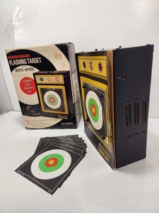 lot 284 image: Very Cool Vintage MARKSMAN Flashing Target Shooting System