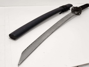 lot 310 image: Decorative Samurai Sword wScabbard