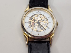 lot 331 image: Group of 3 Ladies Watches