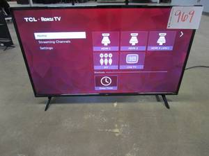 lot 969 image: TCL - 40 Class 3-Series Full HD 1080p Smart Roku TV 40S355