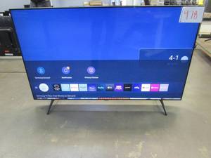 lot 978 image: SAMSUNG 60-inch Class Crystal UHD TU7000 Series - 4K UHD HDR Smart TV