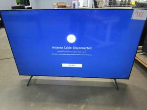 lot 982 image: SAMSUNG UN75TU7000 75 inches 4K Ultra HD Smart LED TV (SPOT RIGHT CORNER)