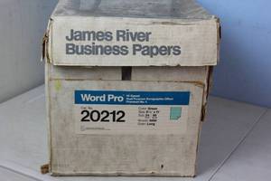 lot 52 image: 9 Reams James River Word Pro 8 12 X 11 Green 4,500 Sheets 20212