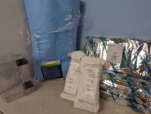 lot 127 image: Medical Supplies Combo - See PIctures