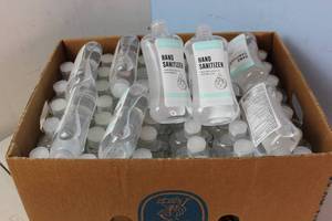 lot 142 image: 50 Bottles Defendr Hand Sanitzer