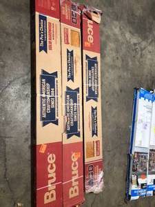 Lot of Bruce  Plano Oak Marsh 34 in. Thick x 5 in. Wide x Varying Length Solid Hardwood Flooring (23.5 sqft  case) Customer Returns See Pictures
