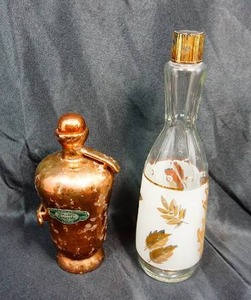 lot 10 image: MCM Libbey Gold Leaf Frosted Foliage 12 Bottle Decanter Barware, Luxardo Cream of Cacao Liqueur 8.5 Decanter Bottle