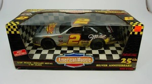 lot 21 image: Rusty Wallace 2 Miller 25th Anniversary Diecast Replica Thunderbird Race Car