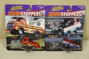 lot 31 image: 2 Johnny Lightning Die Cast - Show Stoppers Drag Trucks