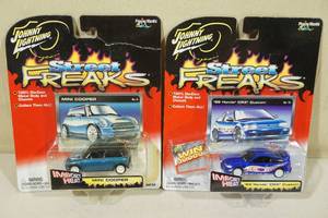 lot 58 image: 2 Johnny Lightning Die Cast Street Freaks - Cooper, CRX
