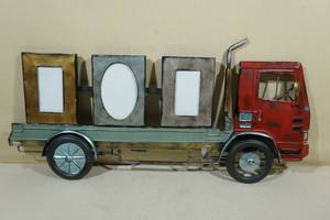 lot 136 image: Metal Truck Picture Frame