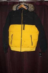 lot 193 image: Nautica Winter Jacket -Size Small, BlackGold