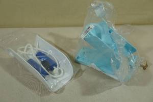 lot 215 image: 2 Easy on Sock Aids
