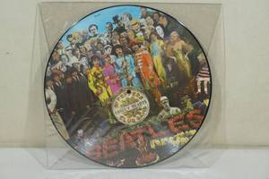 lot 217 image: The Beatles Sgt Peppers Lonely Hearts Club Band Vinyl Record Album