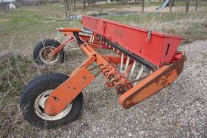 lot 29C image: Gandy 10 Tow Behind Drop Seeder