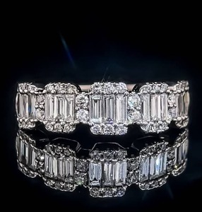 1.00 Carat Diamond 5-Station Halo Cluster Illusion Band Ring in 14k White Gold, VS Clarity  - Excellent Condition $4,750 Retail VIDEO