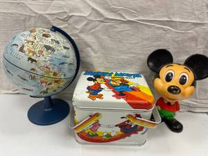 VINTAGE TIN MICKY LUNCH BOX, PULL S...