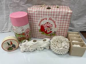 STRAWBERRY SHORT CAKE LUNCH BOX & T...